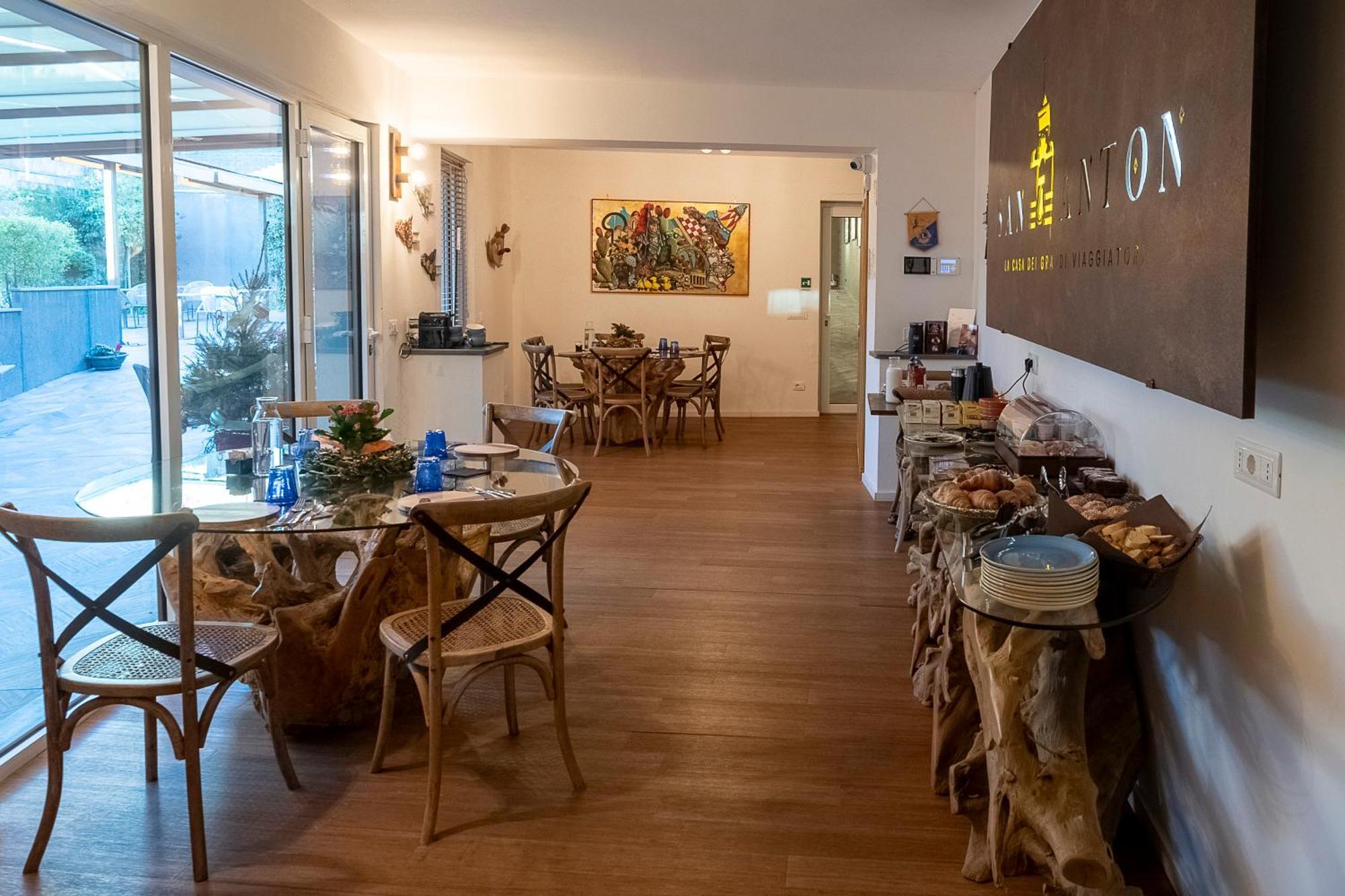 טרקסטאני San Anton Hotel מראה חיצוני תמונה